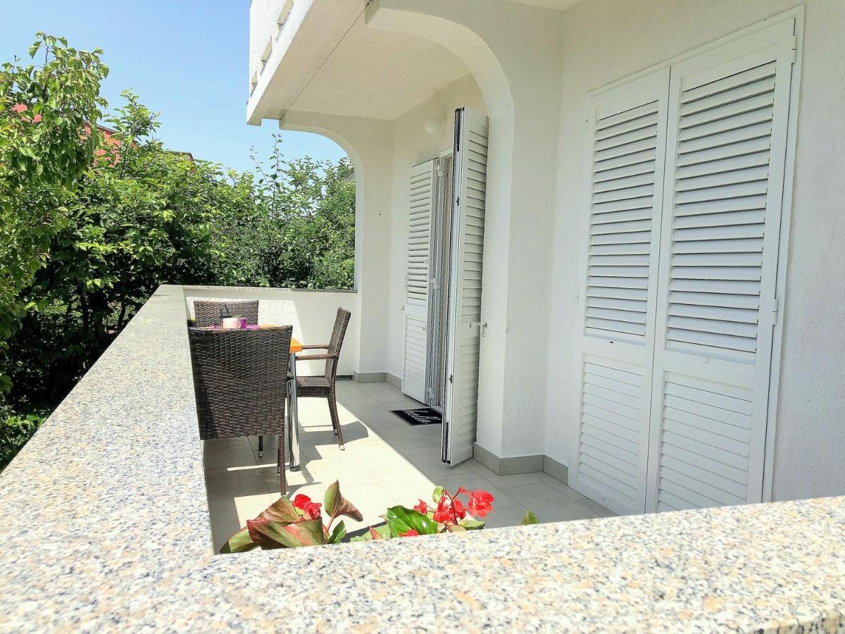 James Bond Apartments Palit Bagian luar foto