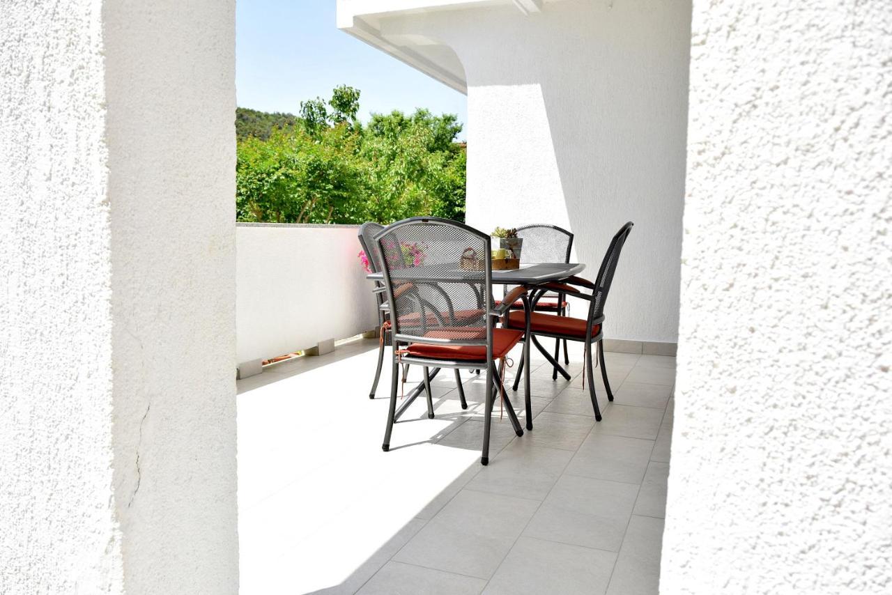 James Bond Apartments Palit Bagian luar foto